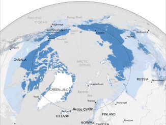 Karta som visar nuvarande omfattning av permafrost på norra halvklotet (ljusblå) och beräknad omfattning av permafrost år 2070 (mörkblå) enligt RCP 4.5-scenariot. Kredit: Greg Fiske / Woodwell klimatforskningscenter